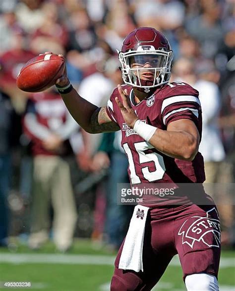 228 Mississippi State Qb Dak Prescott Stock Photos, High-Res Pictures ...