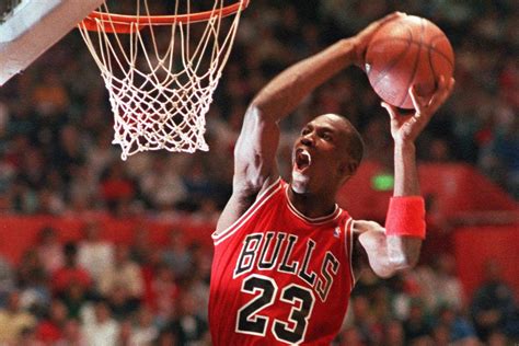 The 23 Best Dunks of Michael Jordan’s Career, Ranked | Fanbuzz