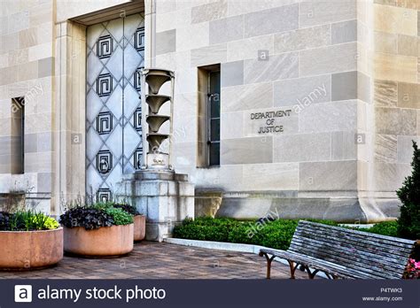 Department of justice building hi-res stock photography and images - Alamy