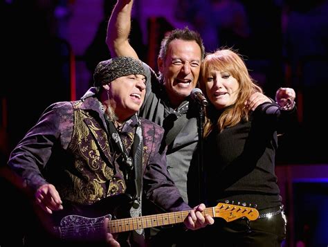 Steven Van Zandt Expects Bruce Springsteen & The E Street Band to Tour ...