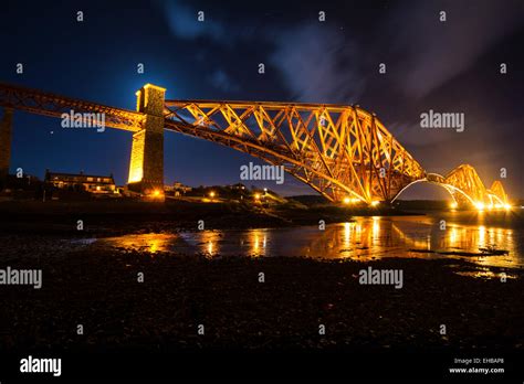 Forth rail bridge night hi-res stock photography and images - Alamy