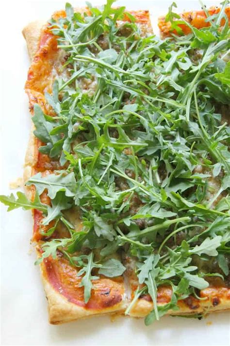 Puff Pastry Sausage and Arugula Pizza - The Bitter Side of Sweet