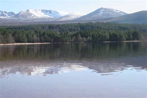 Aviemore | Loch Morlich in Aviemore, Scotland - near Inverne… | Flickr