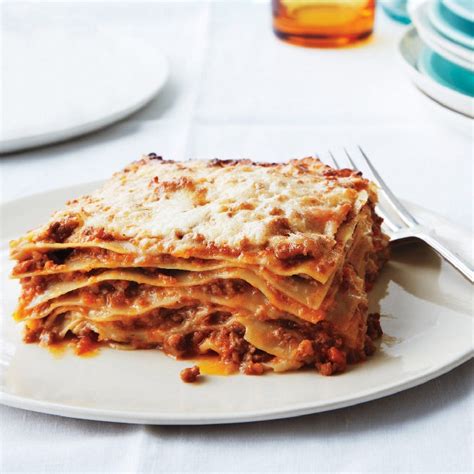 lasagna bolognese with bechamel sauce