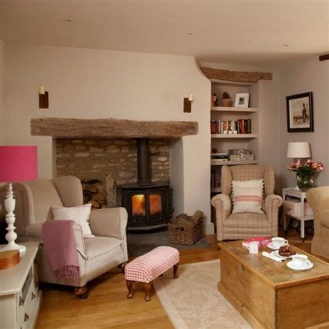 Relaxed country living room | Country cottage living room, Country ...