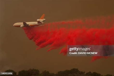 66 Dc 10 Air Tanker Stock Photos, High-Res Pictures, and Images - Getty ...