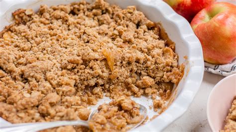 Classic Apple Crisp Recipe