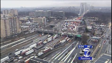 Construction delays cause major backups on George Washington Bridge ...