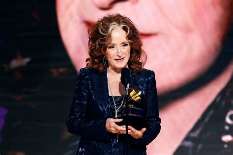 Bonnie Raitt Wins Song of the Year at 2023 Grammys