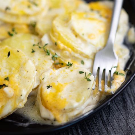 Slow Cooker Scalloped Potatoes - The Gracious Wife