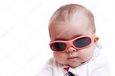 Baby with sunglasses — Stock Photo © joelcalheiros #12734020