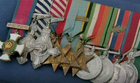 Antiques Roadshow guest in disbelief over staggering value of 'iconic' WWII medals | TV & Radio ...