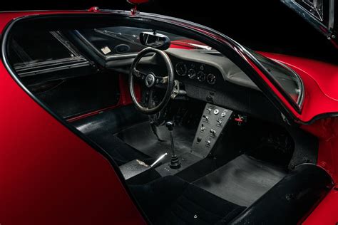 Alfa Romeo Tipo 33 Stradale [2500x1667] : r/wallpapers