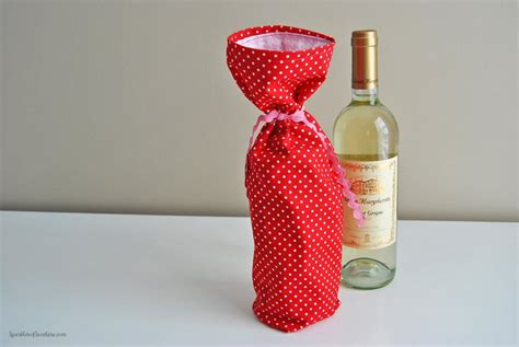How to Make an Easy Sew Wine Gift Bag - Sparkles of Sunshine