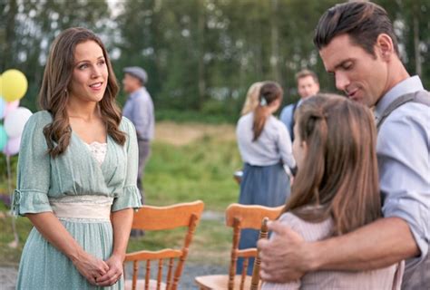 When Calls The Heart Season 9 Spoilers: Will Hallmark Channel Renew Or ...