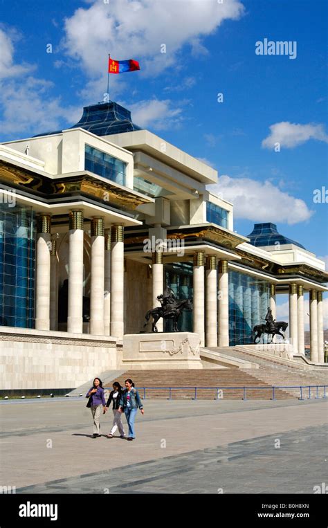 Mongolian parliament building hi-res stock photography and images - Alamy