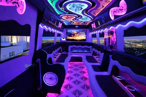 Five Great Reasons To Rent a Small Party Bus - Arabian Knights Limo