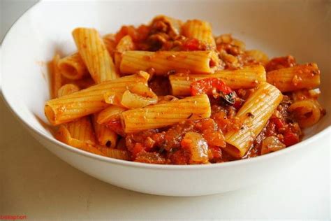 Penne Rigate with Meat Sauce Peperonata - Recipe Goldmine