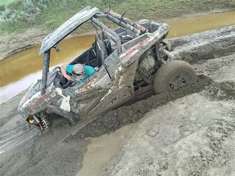 Pin by Rachel Henson on Mud Bogging | Mud bog, Bogs, Mud