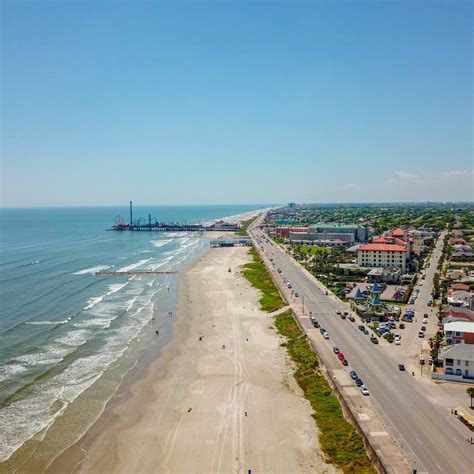 Seawall Beach Webcam in Galveston, TX | Visit Galveston