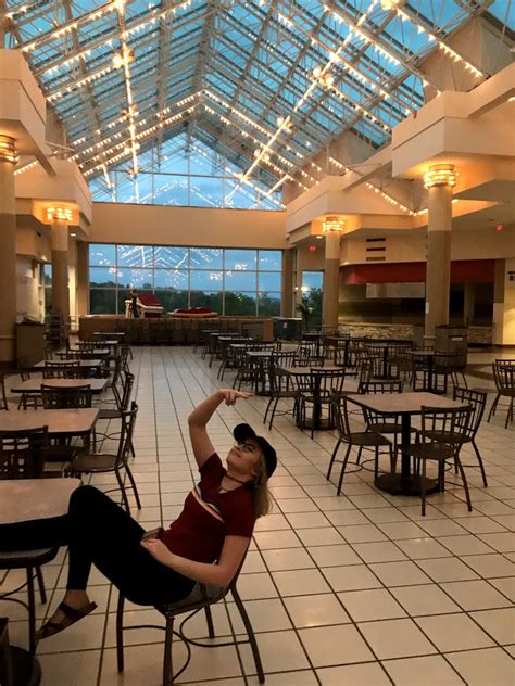 A Look Inside One of America’s Dead Malls – Member Feature Stories – Medium