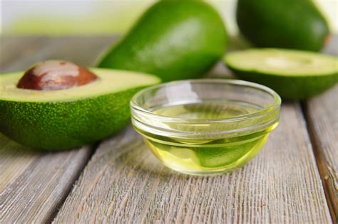 10 Amazing Benefits Of Avocado Oil - Farmers' Almanac - Plan Your Day. Grow Your Life.