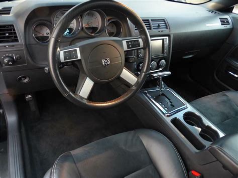 2008 DODGE CHALLENGER SRT8 - Interior - 181680