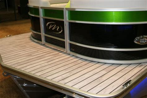 Everything You Need To Know About Pontoon Vinyl Flooring - Flooring Designs