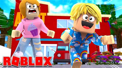 Roblox Adopt Me - My Baby Runs Away! - YouTube