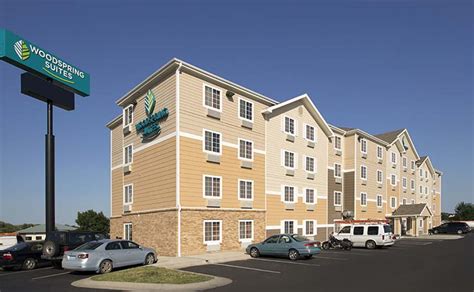 Extended Stay Hotel in Lincoln, NE | WoodSpring Suites Lincoln ...