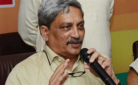 Parrikar: Indian Army giving befitting reply to ceasefire violations