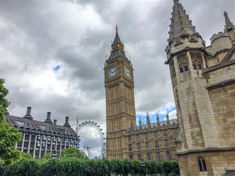 London: Houses of Parliament Tour | HilaryStyle