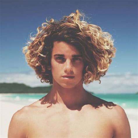 20 Coolest Surfer Hairstyles That Rock in 2024 – Cool Men's Hair