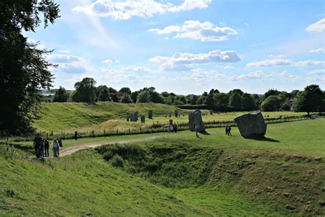 New shoes and an afternoon Exploring Avebury • Craft Invaders