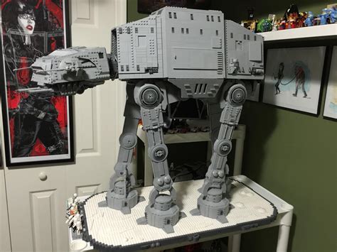 awesome pictures: Lego Star Wars Custom UCS AT-AT