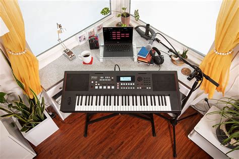 Roland E-X50 Arranger Keyboard