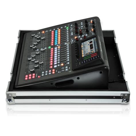 DISC Behringer X32 Compact TP Digital Mixer - Nearly New at Gear4music