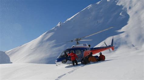 Helicopter tours from Queenstown - prices, timings, Milford Sound