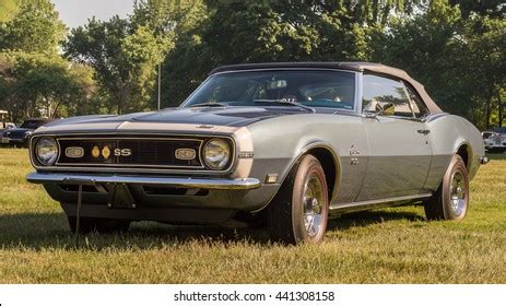 391 1968 Camaro Images, Stock Photos, 3D objects, & Vectors | Shutterstock