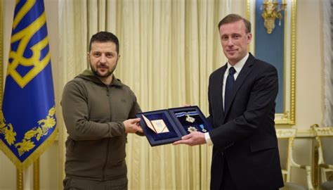 Zelensky awards Sullivan Order of Prince Yaroslav the Wise