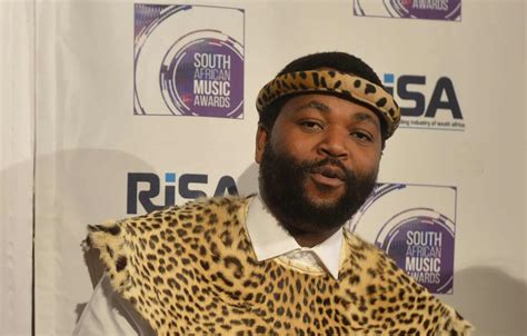 Sjava bags an award at the BET Awards