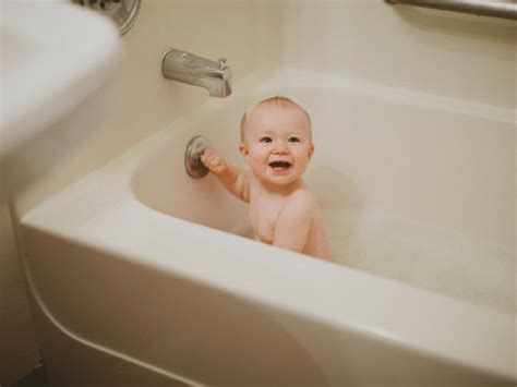 Best Baby Bath Thermometer – Get the Temperature Just Right - Tiny Fry