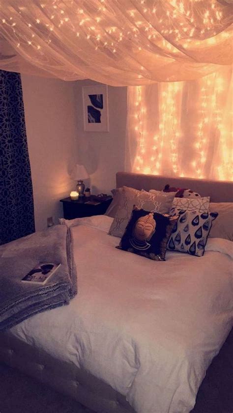 34 Awesome Romantic Bedroom Lighting Ideas You Will Love - HMDCRTN