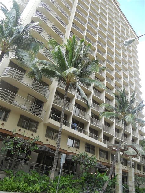 Stay In Hawaii: Episode 8: Embassy Suites Waikiki Beach Walk