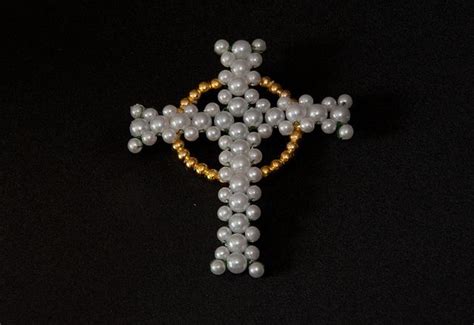 Beaded Chrismon ornament | Chrismon patterns, Chrismons, Chrismon ornaments