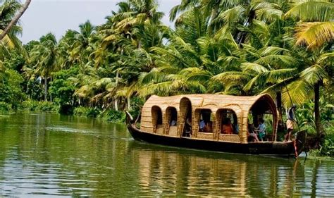 15 Best Kerala Backwaters | Best places to travel, Places to travel ...