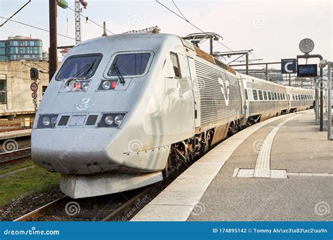 Swedish High Speed Train X2000 at Copenhagen Central Station Waiting ...