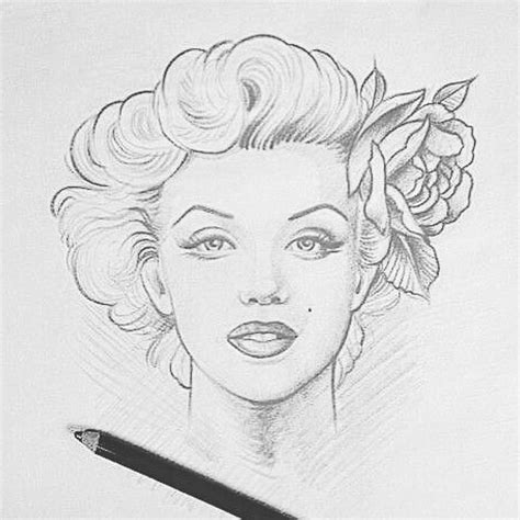 Marilyn Monroe Face Outline