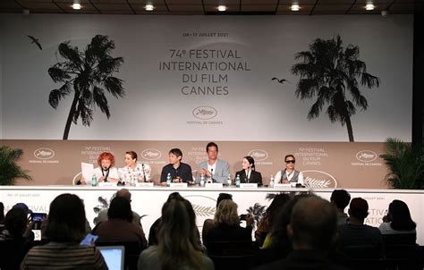 Meet the team from the film Red Rocket by Sean Baker - Festival de Cannes