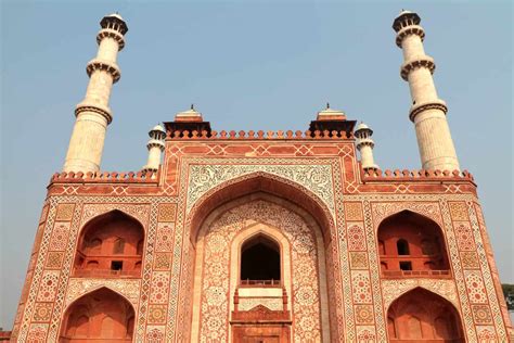 Tomb of Jahangir: History of the Mughal Emperor Mausoleum